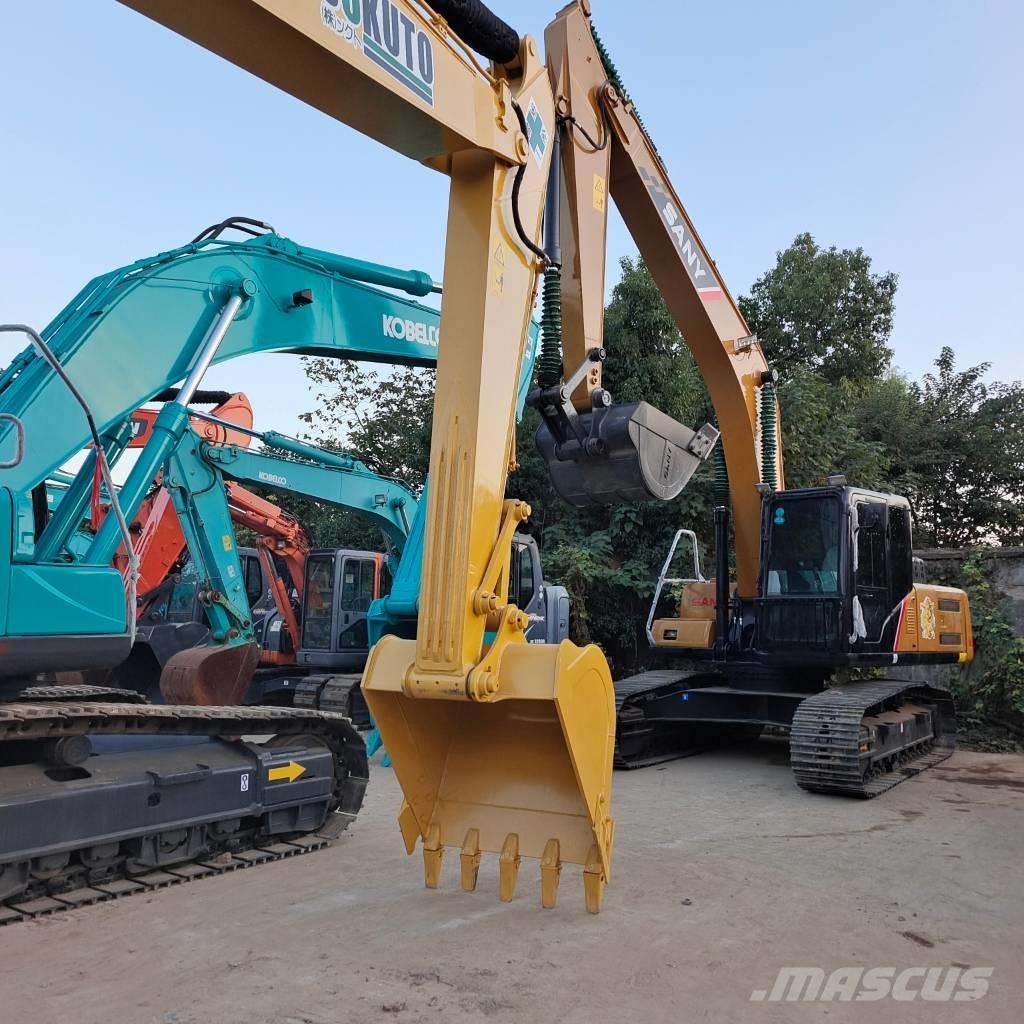 Komatsu PC 200-8 Pásové rýpadlá