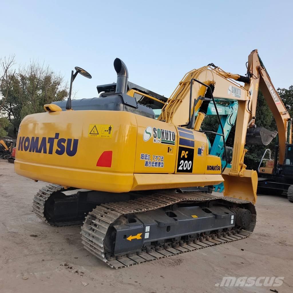 Komatsu PC 200-8 Pásové rýpadlá