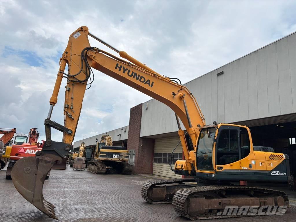 Hyundai 250NLC-9 Pásové rýpadlá