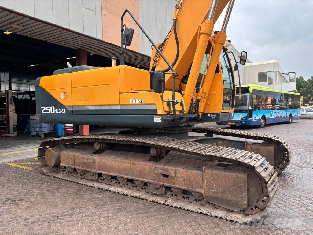 Hyundai 250NLC-9 Pásové rýpadlá