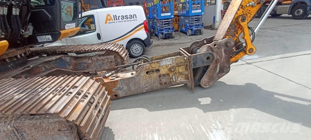JCB JS 210 LC Pásové rýpadlá