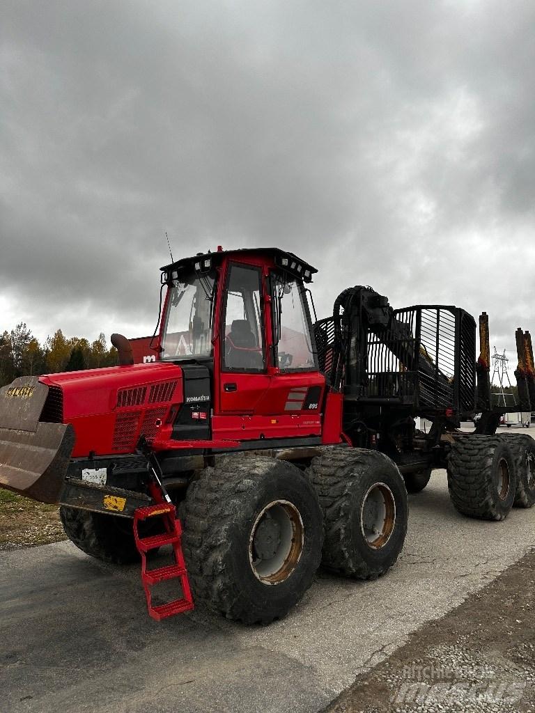 Komatsu 895 Lesné traktory