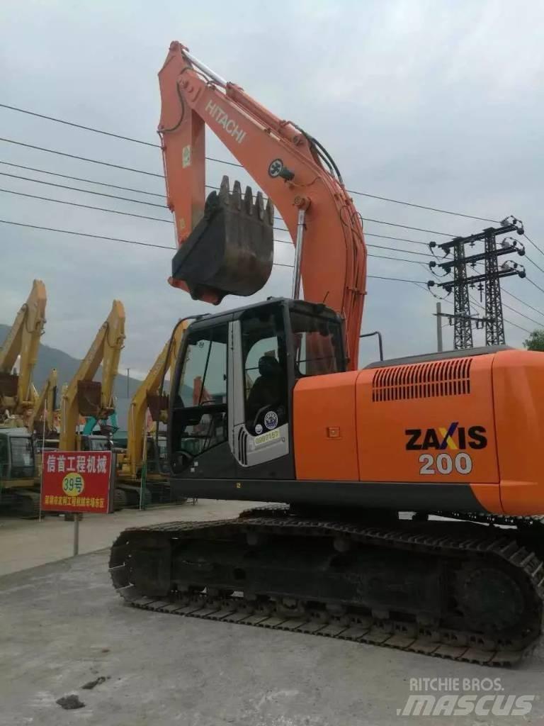 Hitachi ZX 200 Pásové rýpadlá