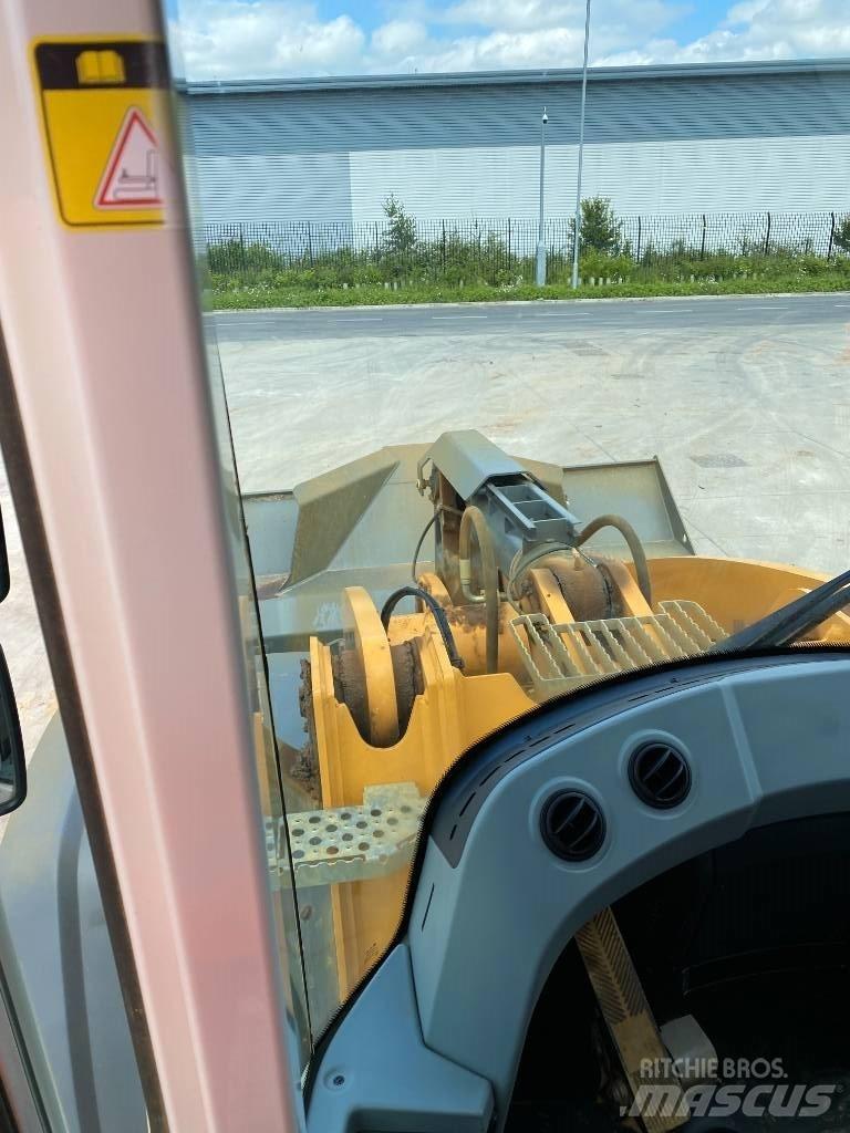 Liebherr L 576 Kolesové nakladače