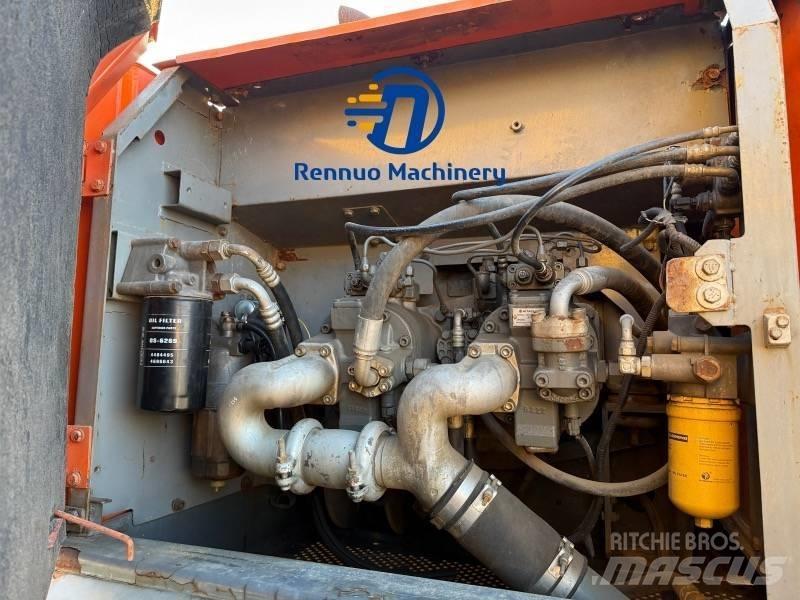 Hitachi ZX 350 Pásové rýpadlá