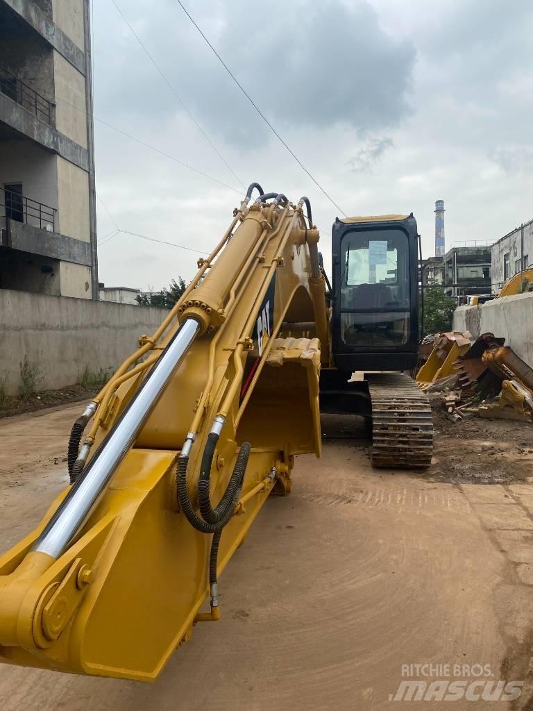 CAT 320 C Pásové rýpadlá