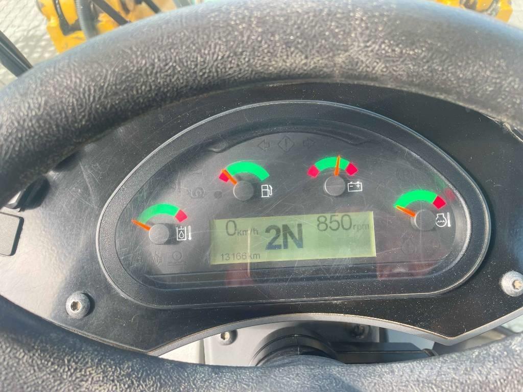 CAT 906M Kolesové nakladače
