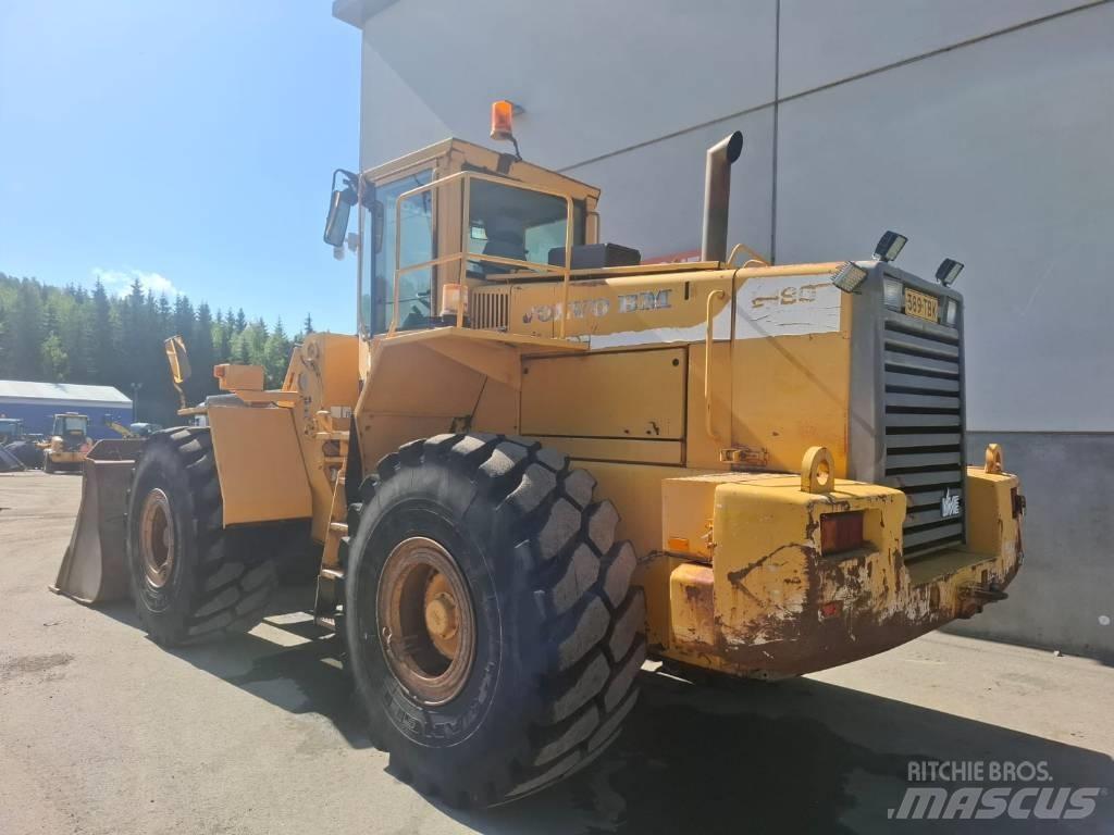 Volvo L 180 Kolesové nakladače