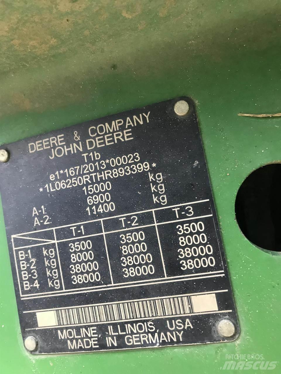 John Deere 6250R Traktory