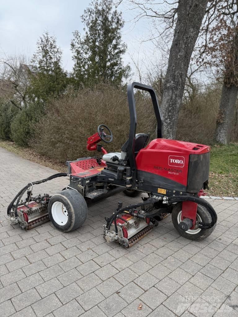 Toro Reelmaster 3575 Kosačky fervejí