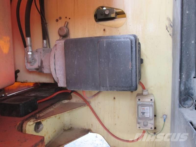 JLG 460 SJ Teleskopické plošiny