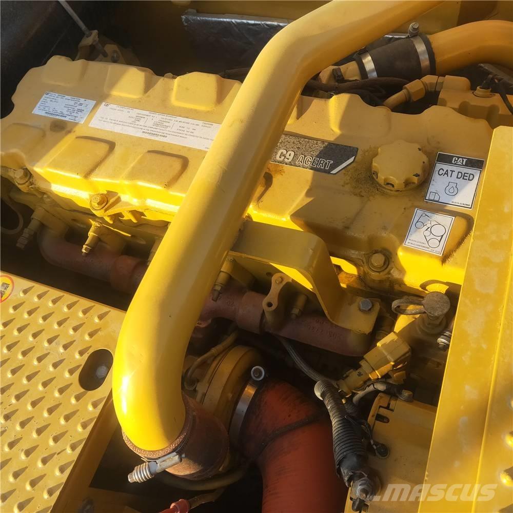 CAT 336D Pásové rýpadlá