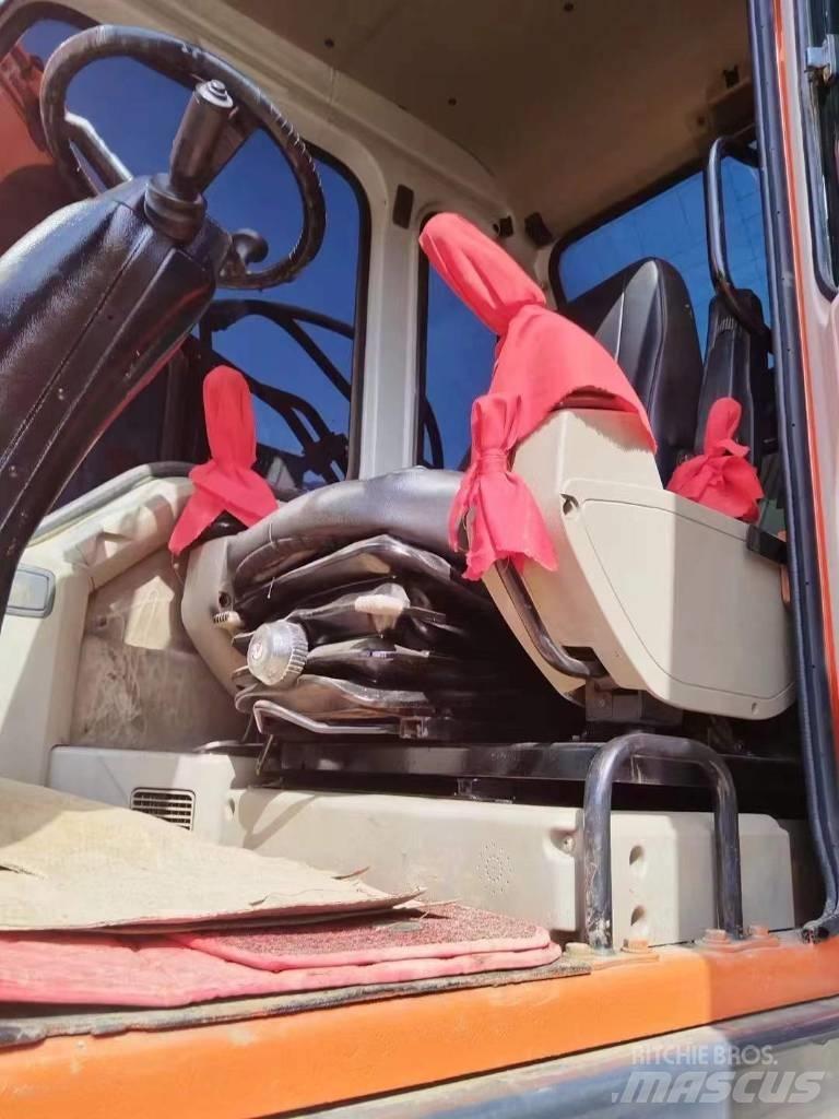 Doosan DX150W-9 Kolesové rýpadlá