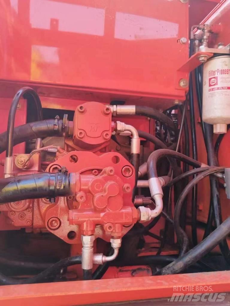 Doosan DX150W-9 Kolesové rýpadlá