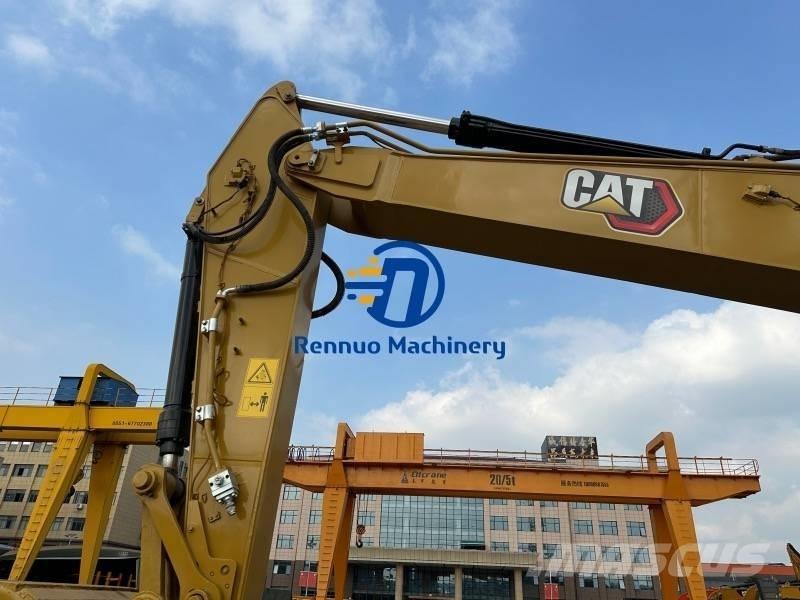 CAT 323GC Pásové rýpadlá