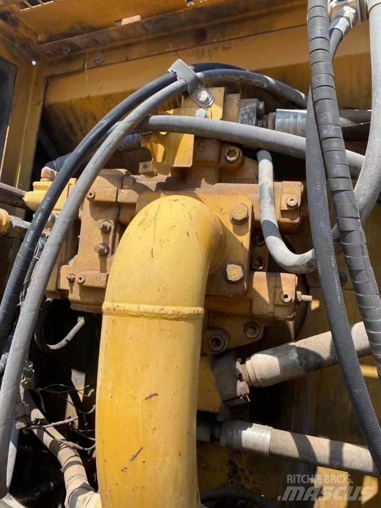 CAT 336 Pásové rýpadlá