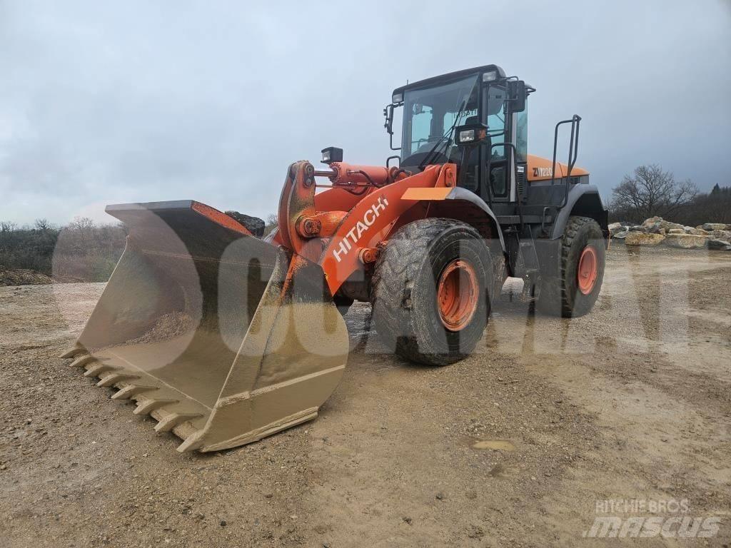 Hitachi ZW 220 Kolesové nakladače