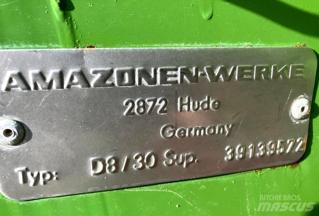 Amazone D8-30 Super Mechanické sejačky