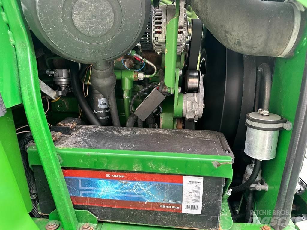John Deere 3800 Teleskopické kolesové nakladače