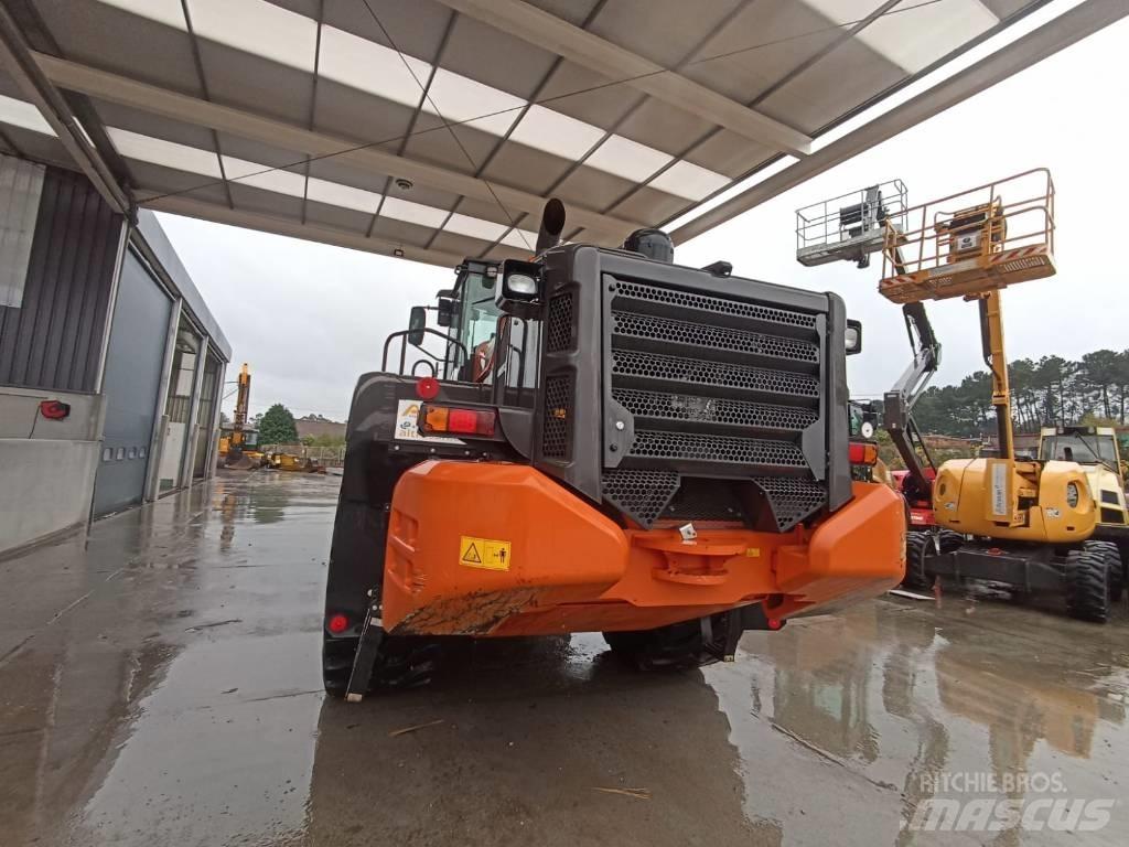 Hitachi ZW 310-6 Kolesové nakladače