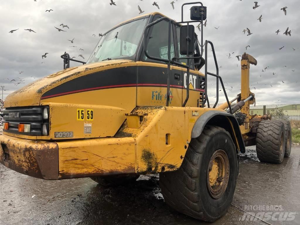 CAT 730 Kĺbové nákladné autá