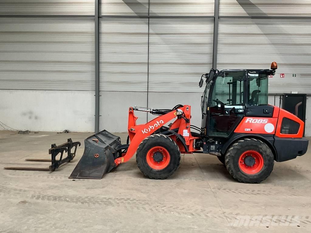 Kubota R 085 Kolesové nakladače