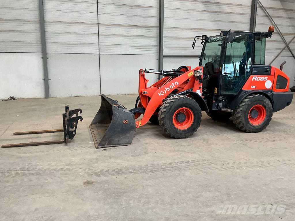 Kubota R 085 Kolesové nakladače
