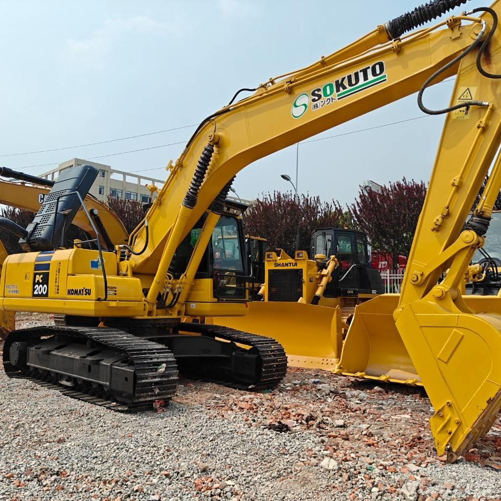 Komatsu 200-8 Pásové rýpadlá