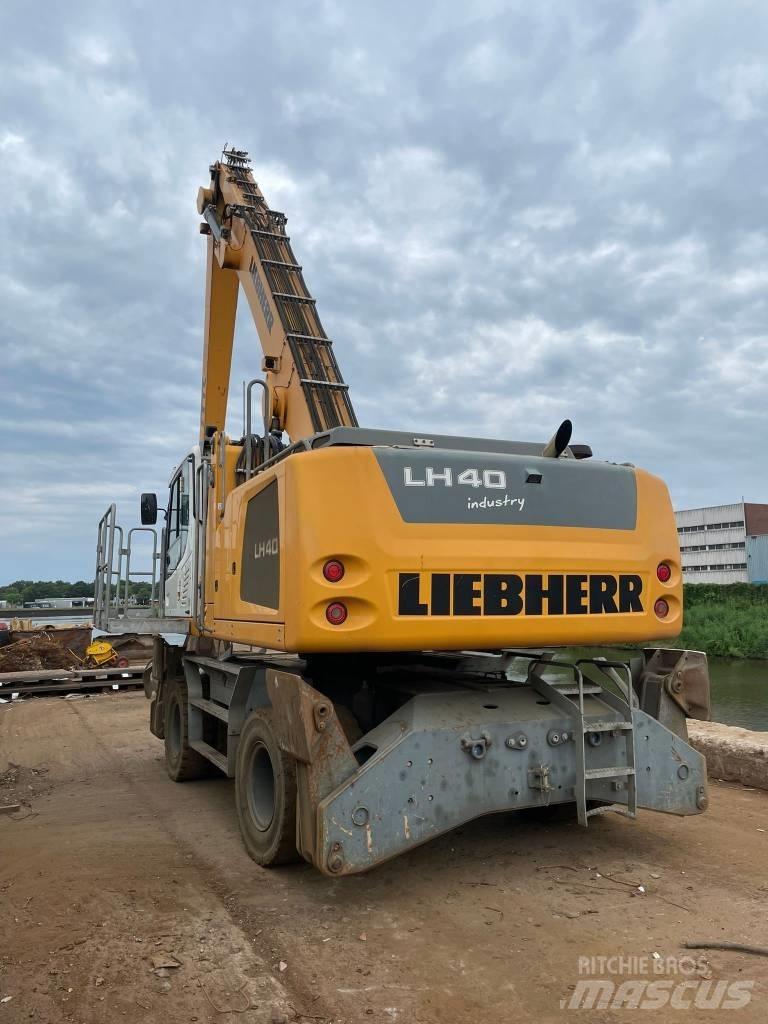 Liebherr LH40M Stroje pre manipuláciu s odpadom