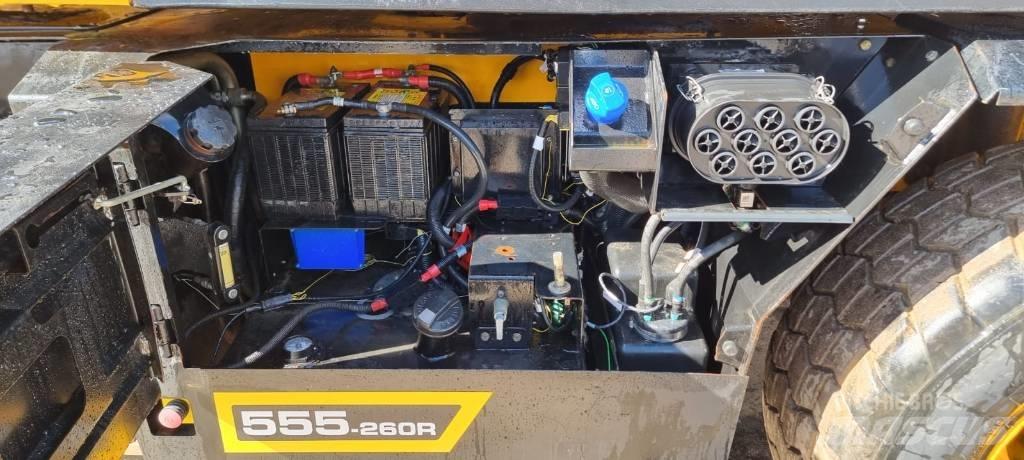 JCB 555-260R Teleskopické manipulátory