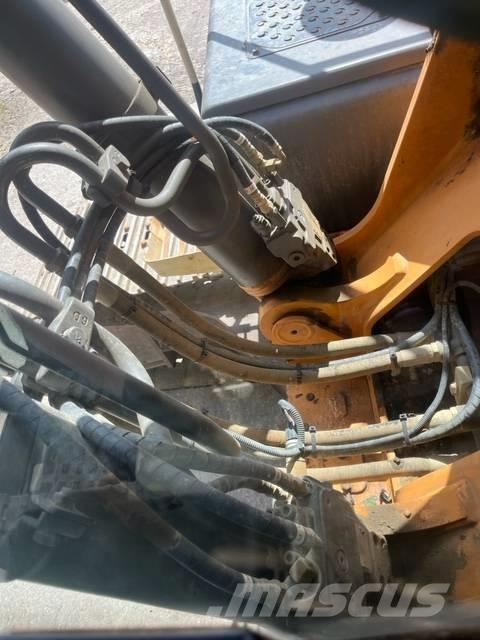 CASE CX 210 C Pásové rýpadlá