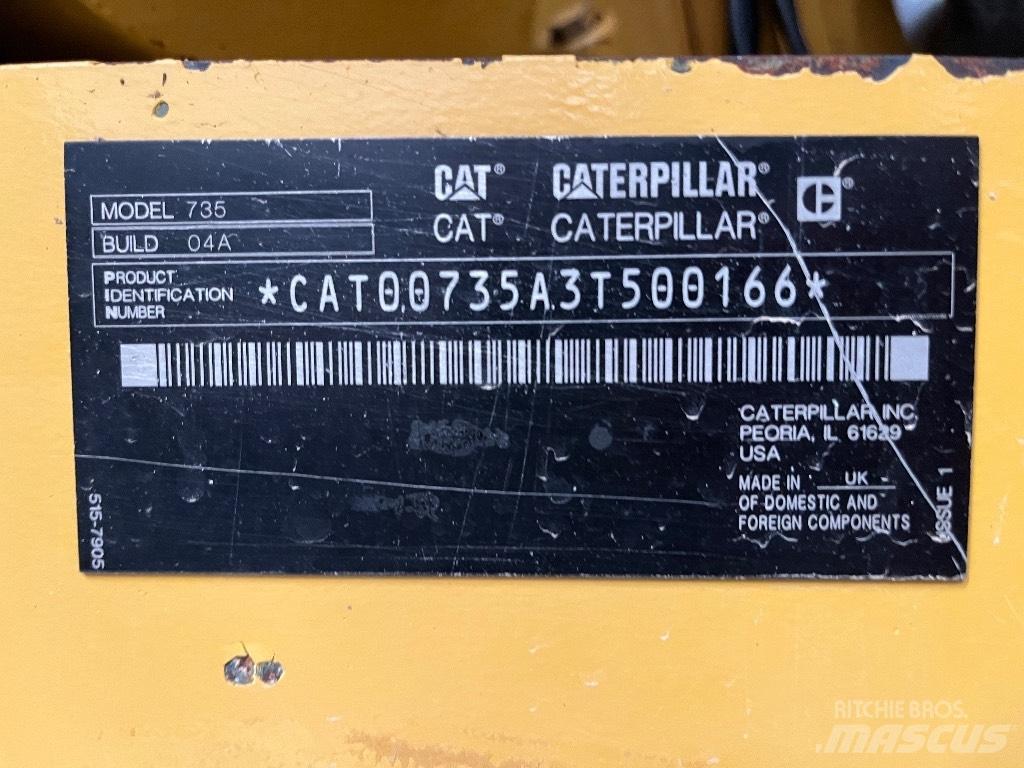 CAT 735 Kĺbové nákladné autá