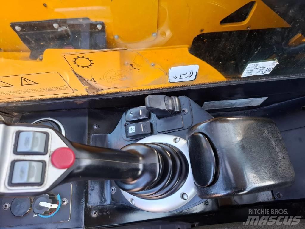 JCB 525-60 Teleskopické manipulátory