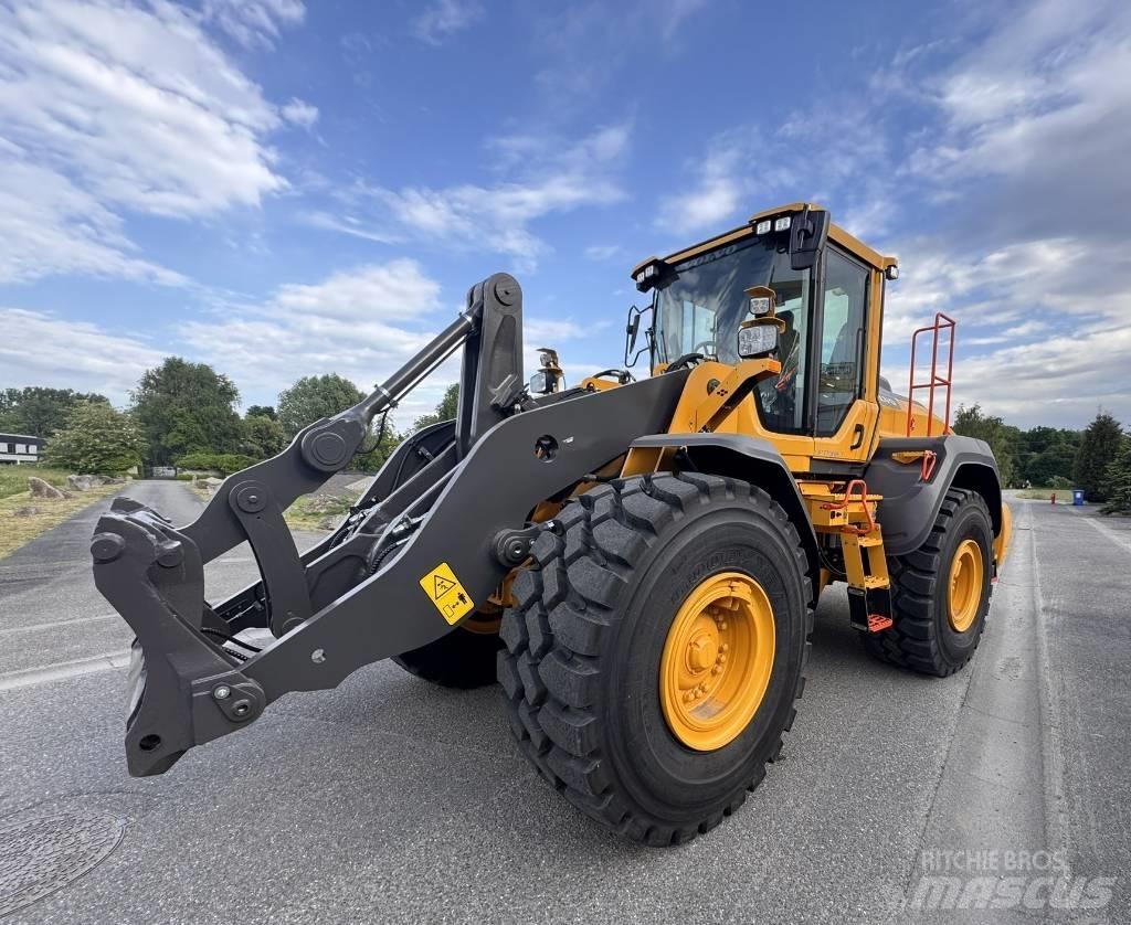 Volvo L 120 H2 Kolesové nakladače