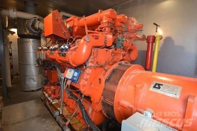WAUKESHA VGF P48GL Naftové generátory