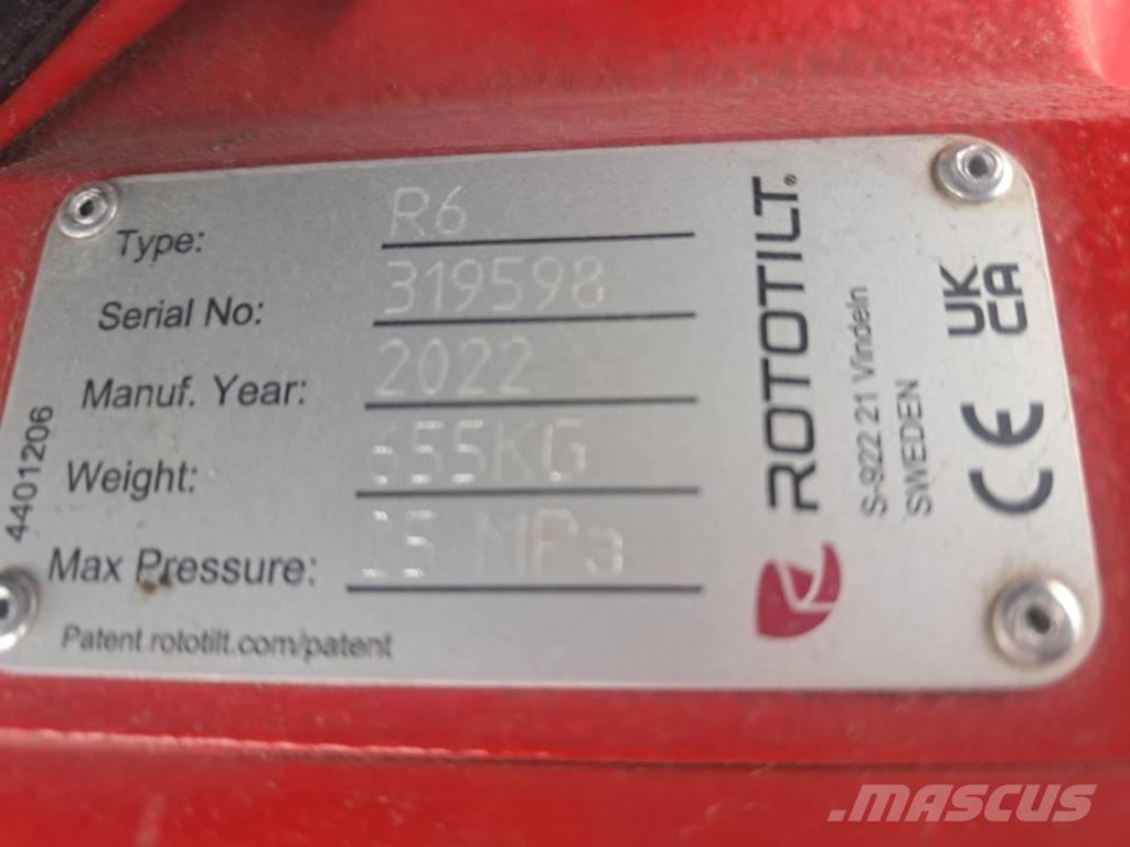 JCB 245 XR Pásové rýpadlá