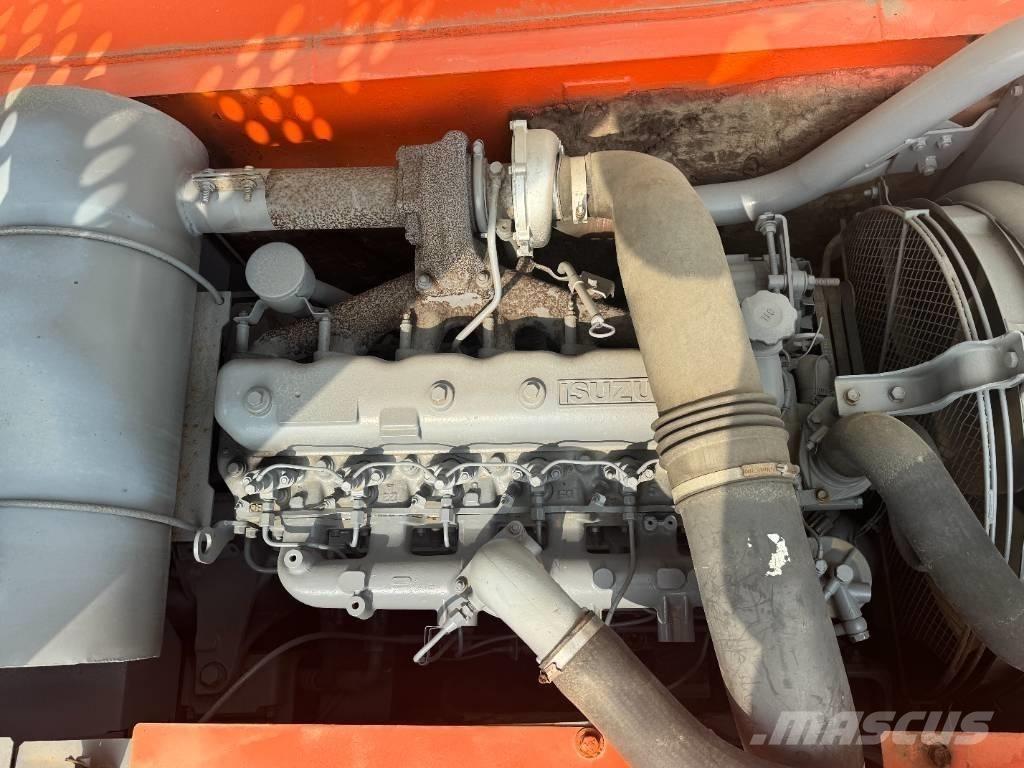 Hitachi ZX 240 Pásové rýpadlá