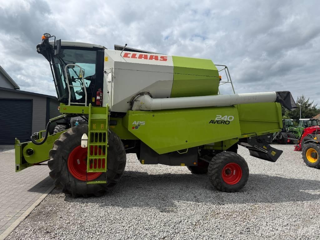 Class Avero 240 Kombinované zberacie stroje