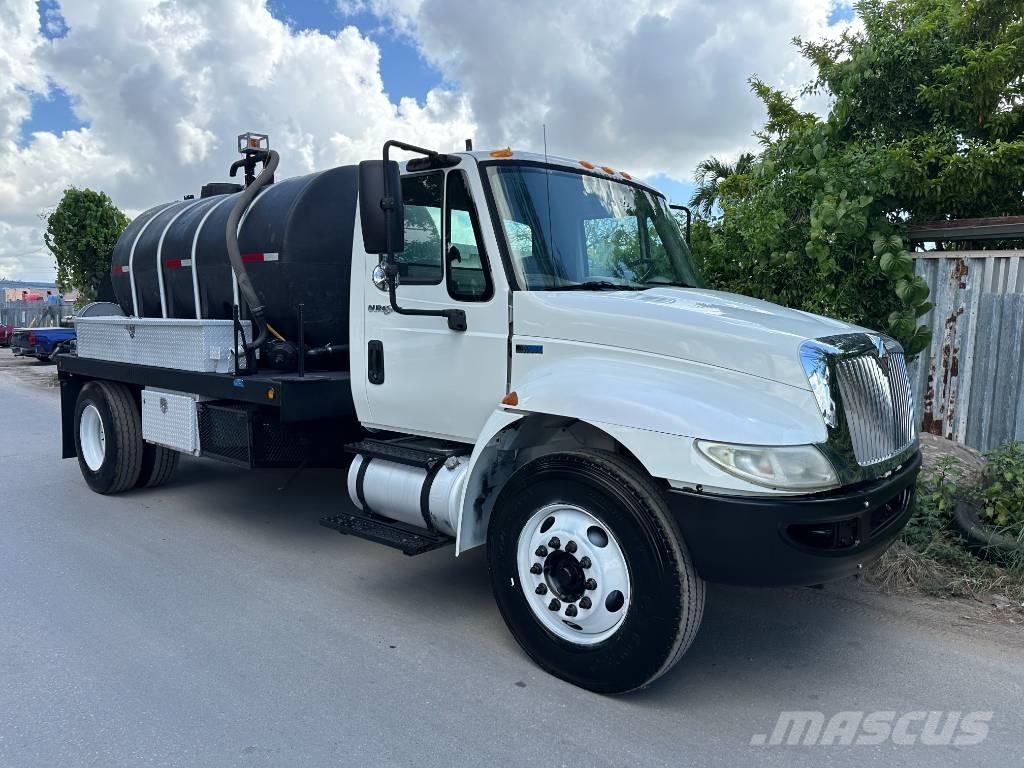 International 4300 Kombinované/Čerpacie cisterny