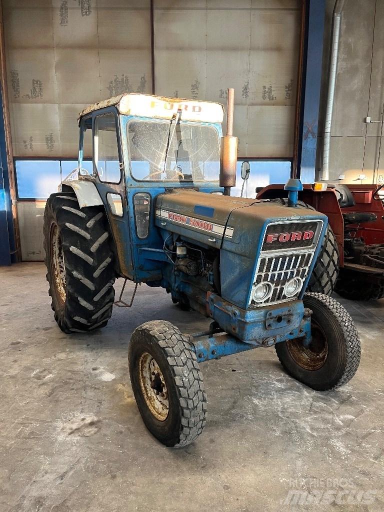 Ford 5000 Y Traktory