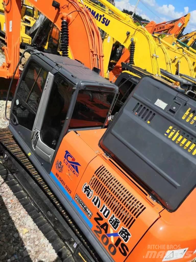Hitachi ZX200 Pásové rýpadlá