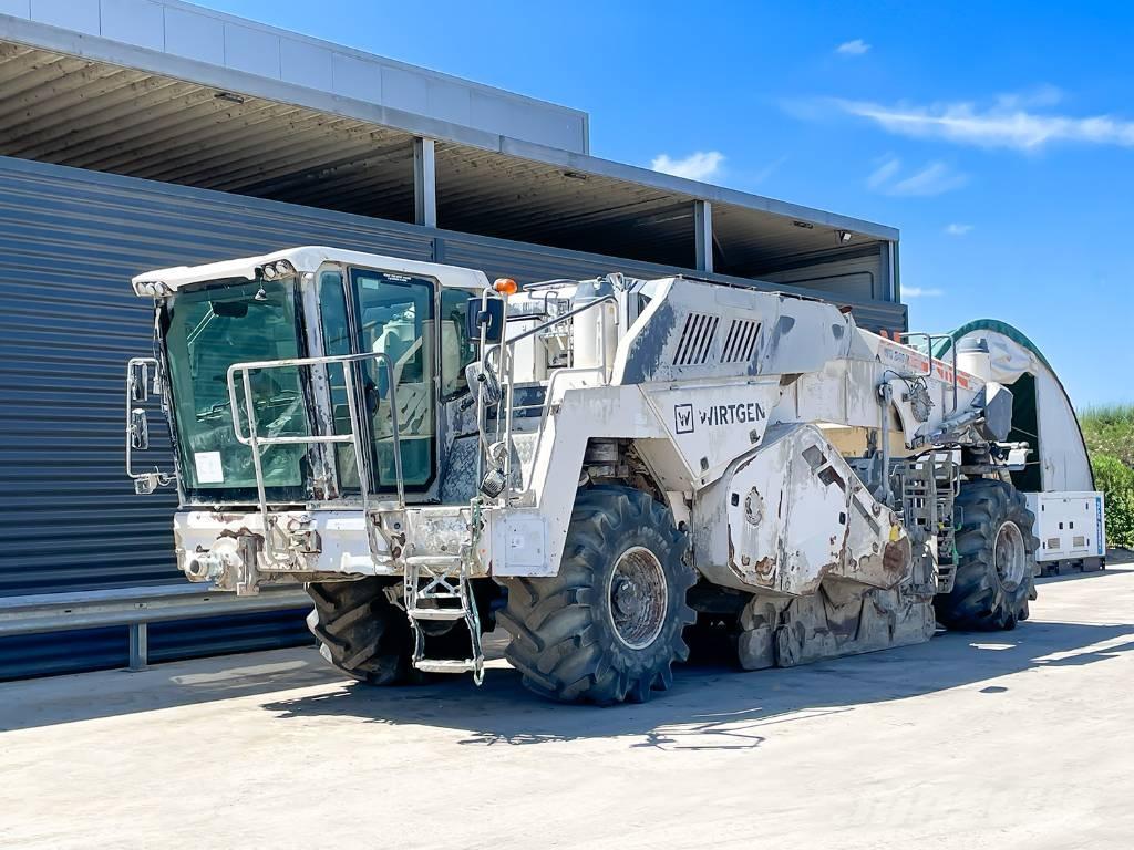 Wirtgen WR 240I Recyklovače asfaltu