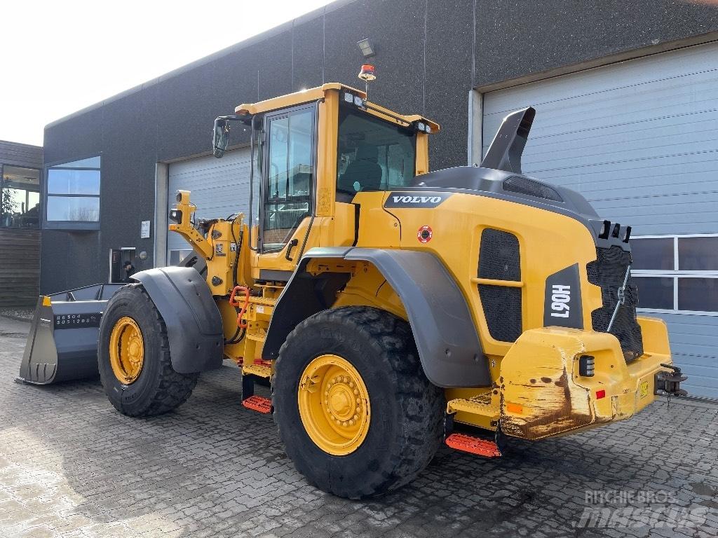 Volvo L90H Kolesové nakladače