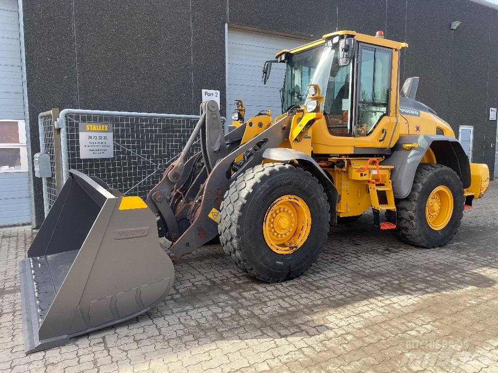 Volvo L90H Kolesové nakladače