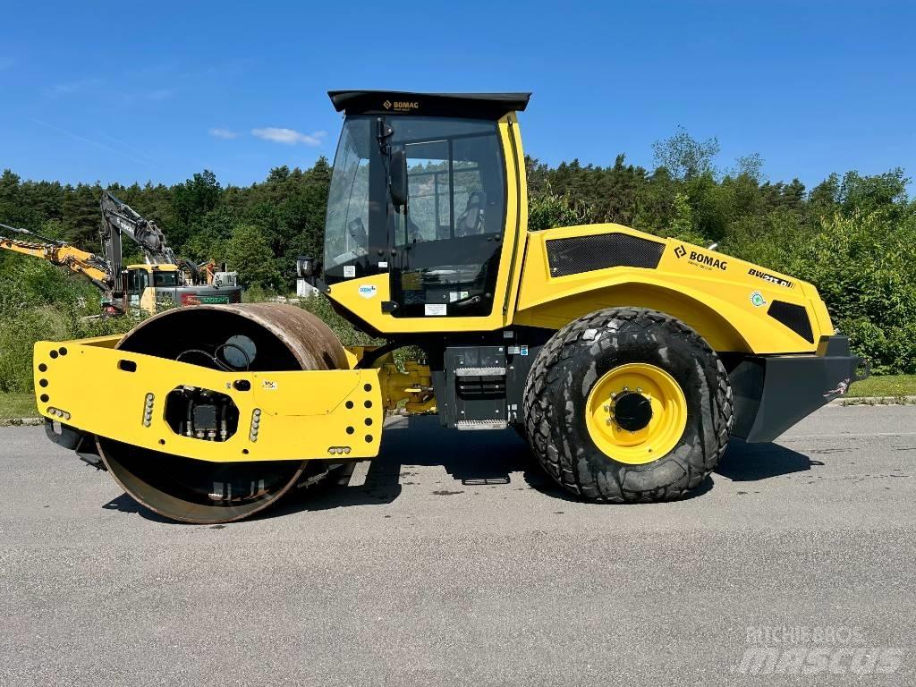 Bomag BW 213 D-5 Ďalšie valce
