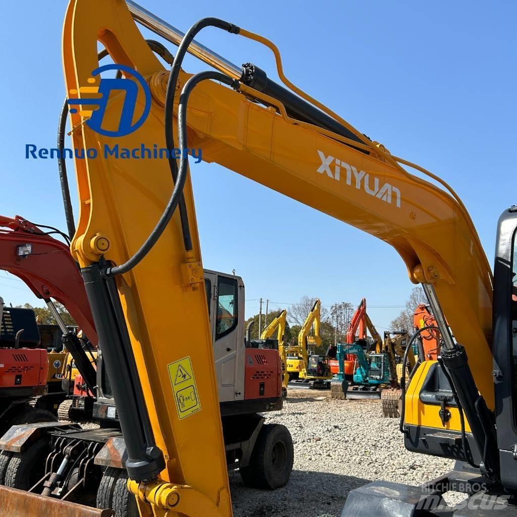 Xinyuan C75W Kolesové rýpadlá