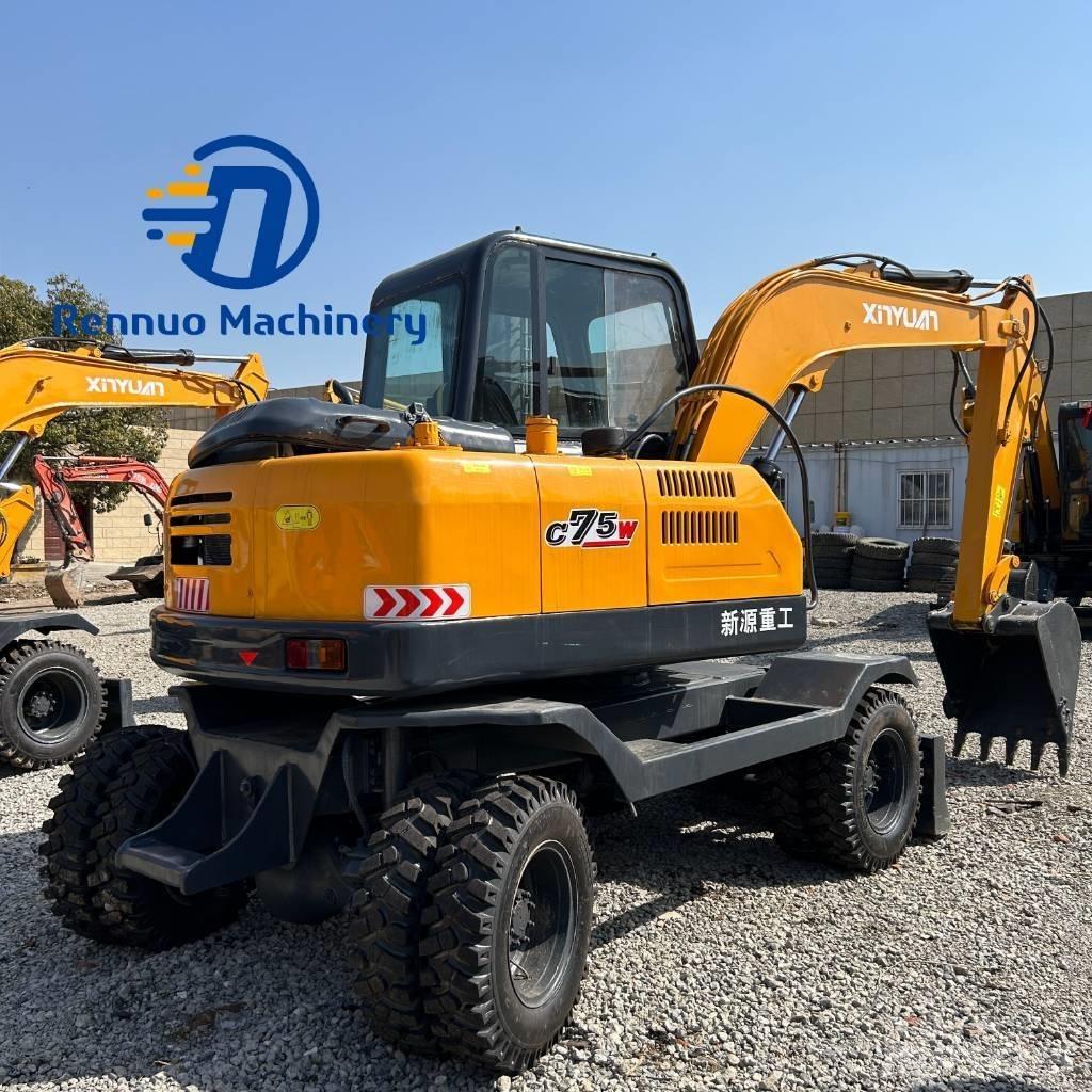 Xinyuan C75W Kolesové rýpadlá