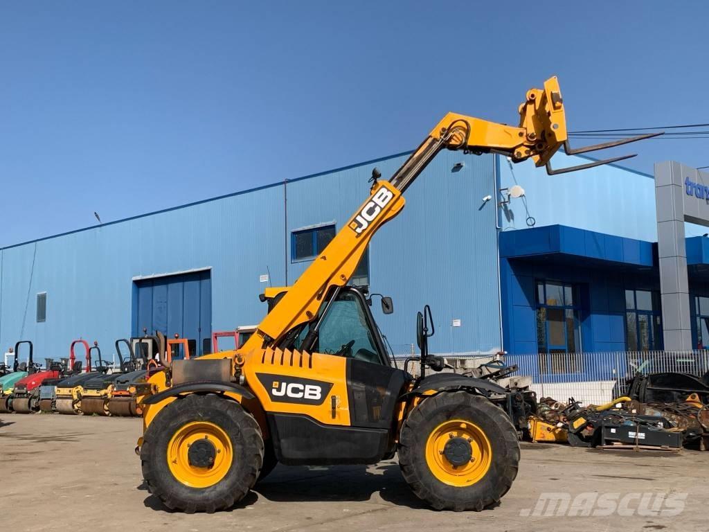 JCB 526-56 Agri Teleskopické nakladače pre poľnohospodárstvo