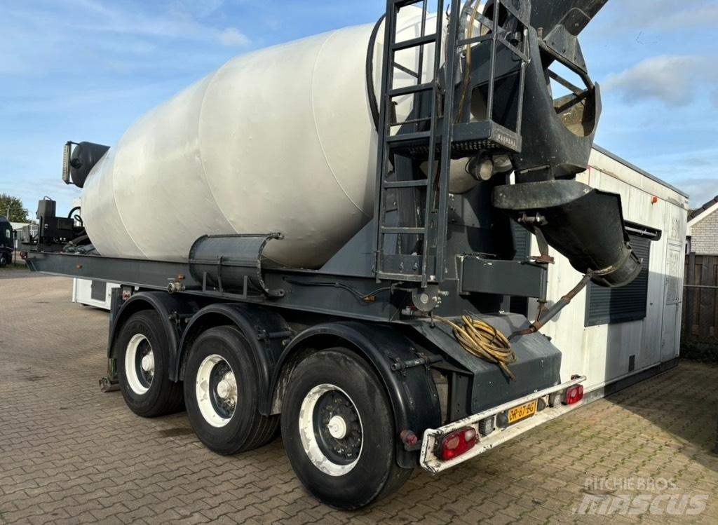  Hoenkhaus 10m3 mixer Ostatné návesy