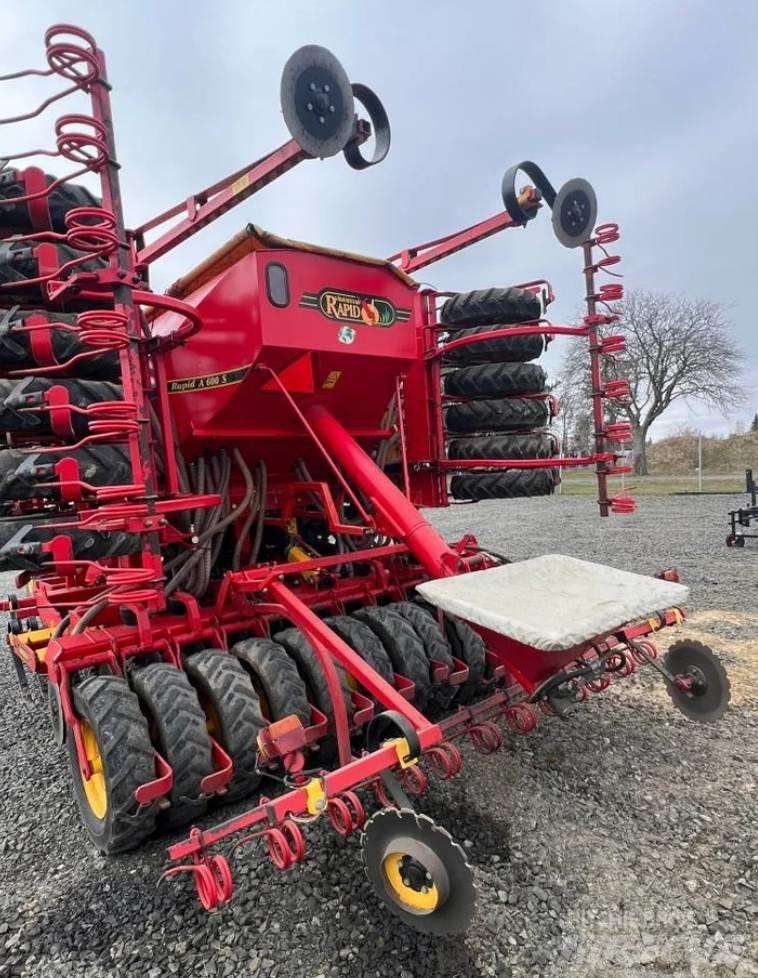 Väderstad RapidA600S Mechanické sejačky